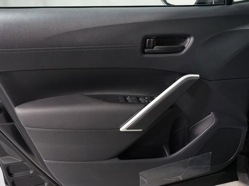 New 2026 Toyota Corolla Cross SE image 31