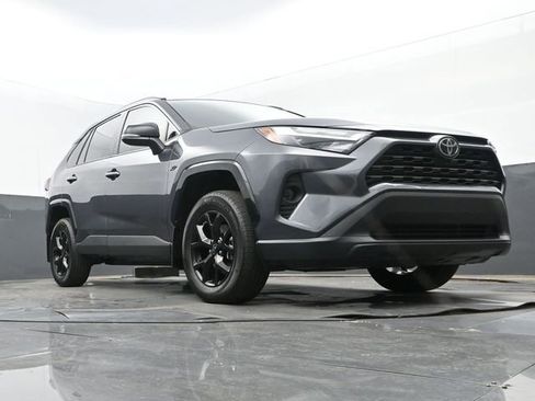 Used 2024 Toyota RAV4 XLE FWD image 25