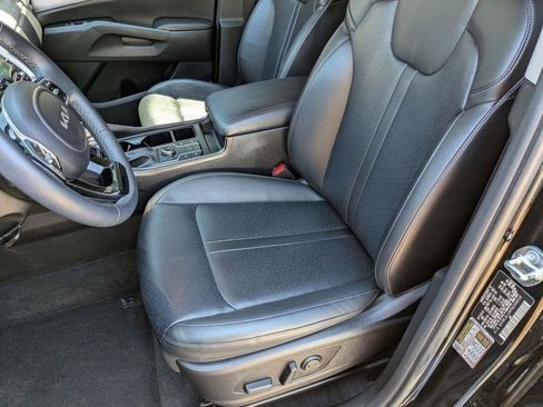 Certified 2023 Kia Sorento S AWD/4WD image 23