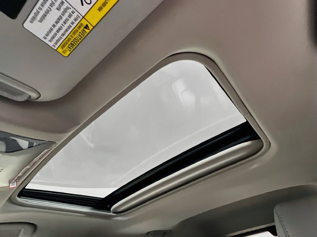 Certified 2021 Toyota RAV4 XLE Premium AWD/4WD image 18