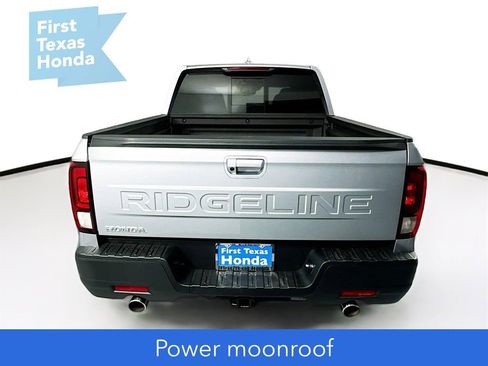 Used 2025 Honda Ridgeline RTL image 8