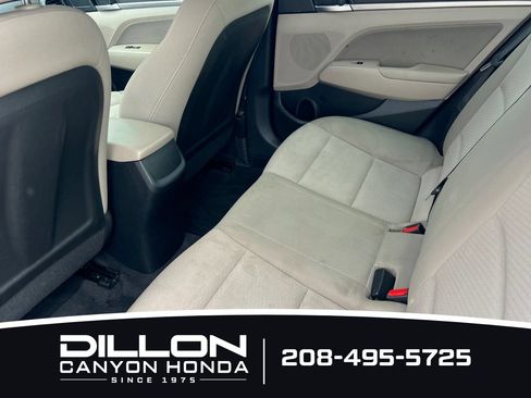Used 2019 Hyundai Elantra SEL FWD image 12