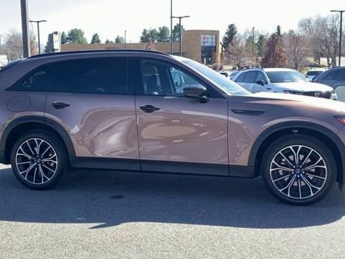 Certified 2025 MAZDA CX-70 Plug-In Hybrid w/ Premium Plus image 9