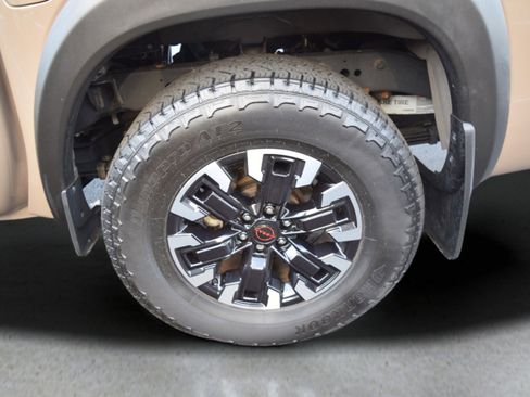 Used 2023 Nissan Frontier PRO-4X w/ Pro Convenience Package AWD/4WD image 8