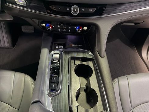 Used 2023 Buick Enclave Essence FWD image 23