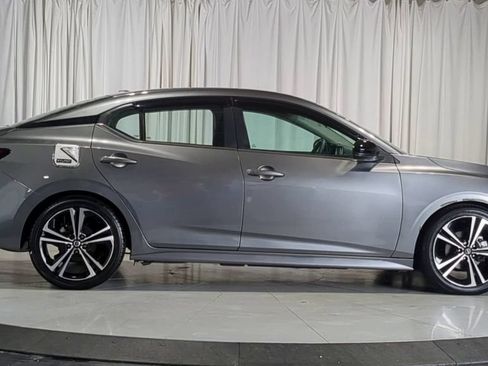 Used 2020 Nissan Sentra SR FWD image 11