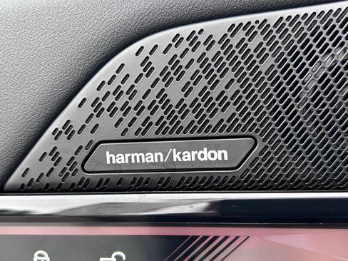 Used 2026 BMW i5 eDrive40 w/ M Sport Package image 26