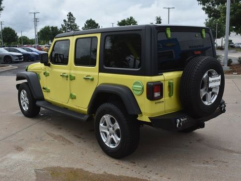 Used 2022 Jeep Wrangler Unlimited Sport AWD/4WD image 7