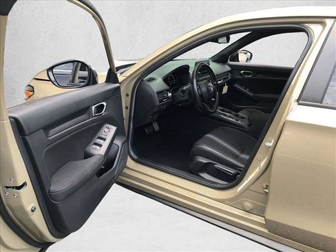 Used 2025 Honda Civic Sport image 15