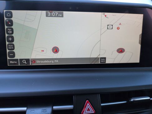 Certified 2024 Kia Seltos EX image 10