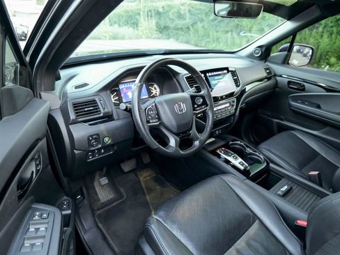 Used 2023 Honda Passport Elite image 16
