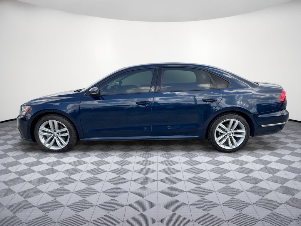 Used 2019 Volkswagen Passat 2.0T Wolfsburg FWD image 2