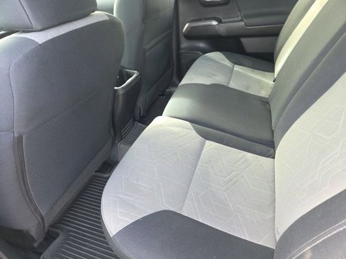 Certified 2022 Toyota Tacoma TRD Sport image 12