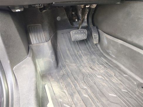 Used 2018 GMC Acadia SLE w/ Driver Alert Package I image 25