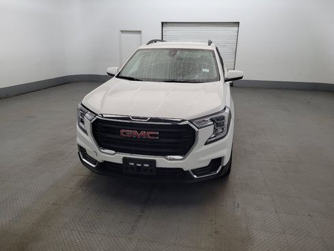 Used 2023 GMC Terrain SLE w/ Driver Convenience Package FWD image 15