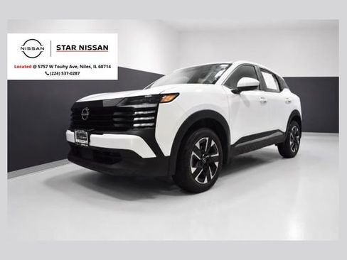 Certified 2025 Nissan Kicks SV AWD/4WD image 1