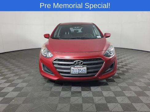 Used 2016 Hyundai Elantra GT FWD image 9