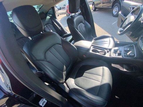Used 2015 Chrysler 200 Limited w/ Convenience Group FWD image 8