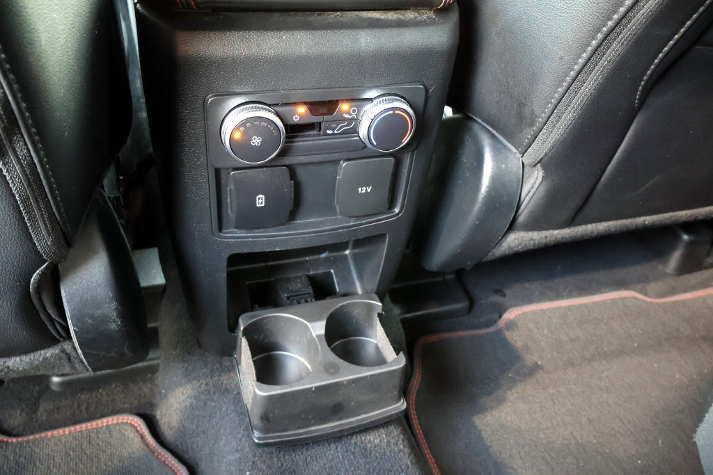 Used 2022 Ford Explorer ST-Line RWD image 16