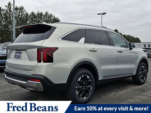 New 2026 Kia Sorento S AWD/4WD image 5