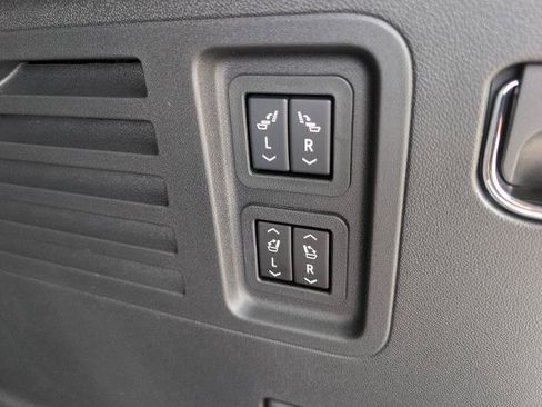 New 2026 Buick Enclave Avenir w/ Super Cruise Package FWD image 6