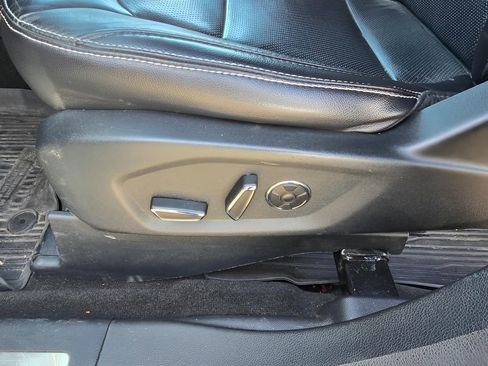 Used 2017 Ford Explorer Limited w/ Equipment Group 301A AWD/4WD image 14