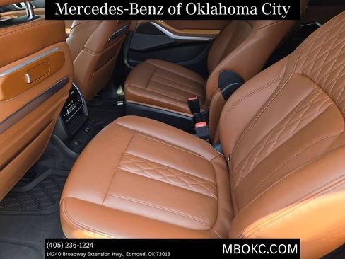 Used 2025 BMW X7 M60i AWD/4WD image 23