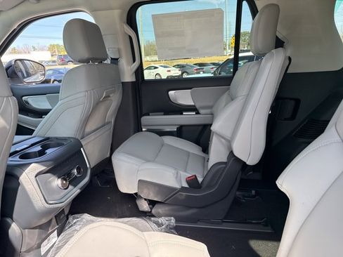 New 2026 Ford Expedition Max Active image 26