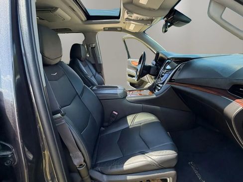 Used 2015 Cadillac Escalade ESV Premium AWD/4WD image 10
