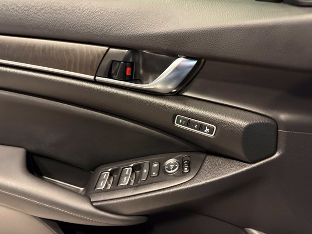 Used 2021 Honda Accord Touring image 21