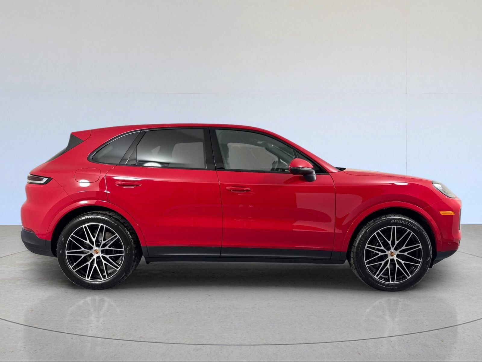 Certified 2026 Porsche Cayenne AWD/4WD image 9