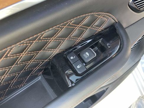 Used 2023 Jeep Grand Cherokee Summit AWD/4WD image 20