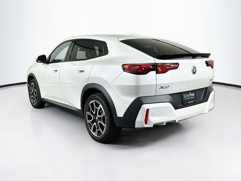 Used 2026 BMW X2 xDrive28i AWD/4WD image 5
