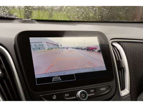 Used 2024 Chevrolet Malibu LT image 23