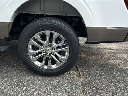 New 2025 Ford F150 King Ranch w/ FX4 Off-Road Package image 19