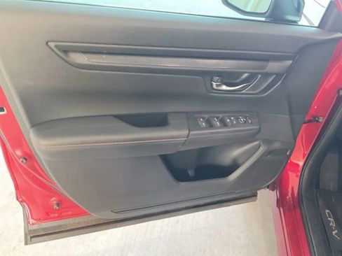 Used 2025 Honda CR-V Sport image 4