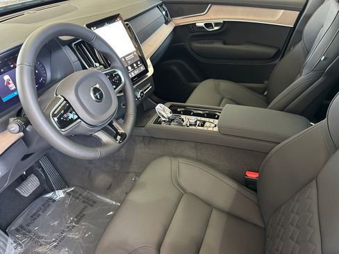 New 2026 Volvo XC90 B6 Plus AWD/4WD image 7