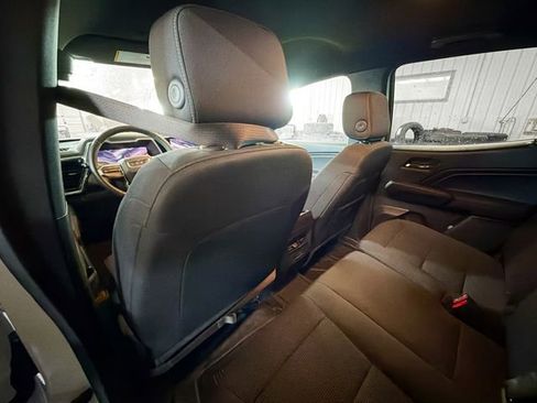 Used 2024 GMC Canyon Elevation image 9