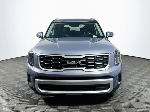 Used 2025 Kia Telluride S AWD/4WD image 2