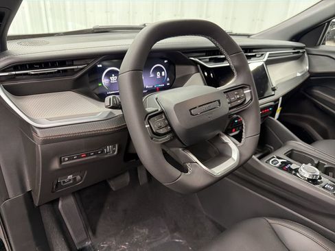 New 2026 Jeep Cherokee Laredo image 16