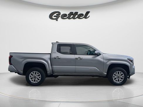 Used 2024 Toyota Tacoma SR5 RWD image 4