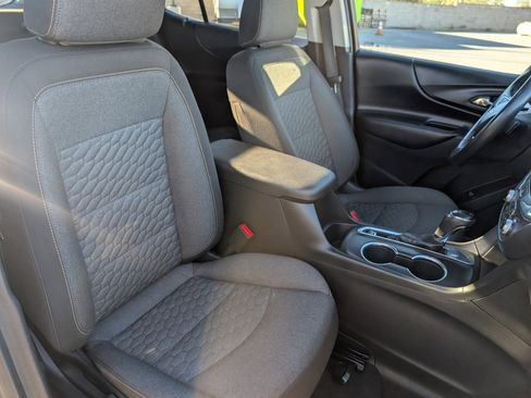 Used 2019 Chevrolet Equinox LT image 12