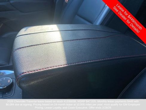 Used 2022 Chevrolet Traverse RS image 21