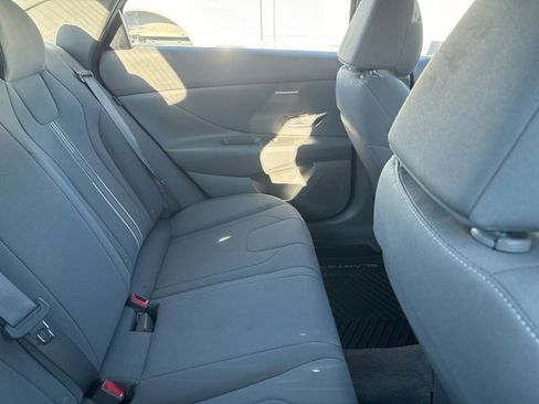 Used 2024 Hyundai Elantra SEL image 11