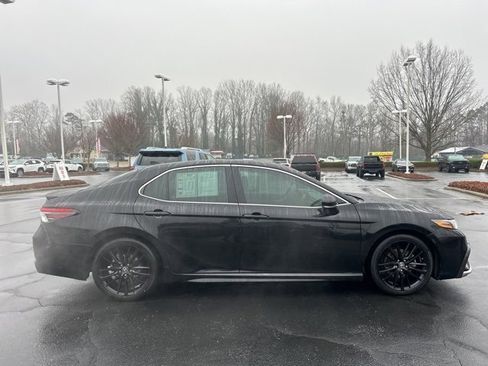 Used 2021 Toyota Camry XSE image 4