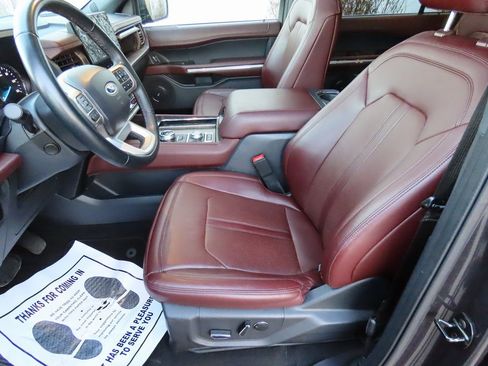 Used 2024 Ford Expedition Max Limited image 42