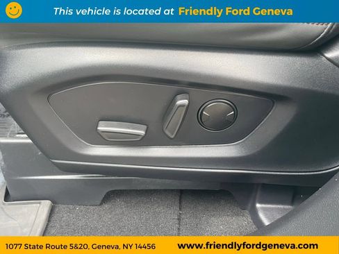 Used 2025 Ford Explorer Active w/ Active Comfort Package AWD/4WD image 15