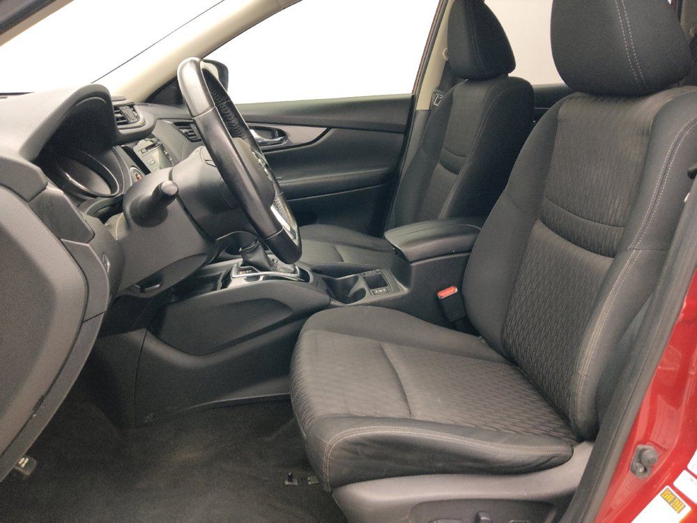 Used 2017 Nissan Rogue SV FWD image 17