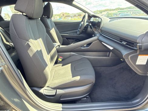 New 2025 Hyundai Elantra SEL w/ Cargo Package image 25