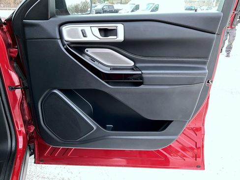 Used 2023 Ford Explorer ST w/ Equipment Group 401A image 17